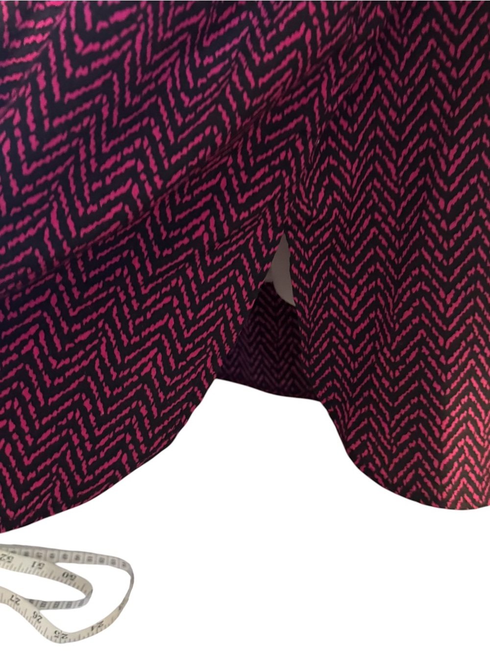 Catherine's Pink/Black Print Top with Black Lace Yoke PLUS: 2X Bin#14 - Picture 6 of 9